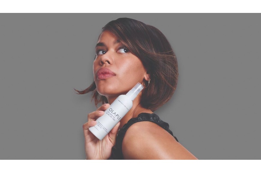 Descubre el Secreto detrás del Cabello Voluminoso y Saludable con el Volumizing Blow Dry Mist de Olaplex